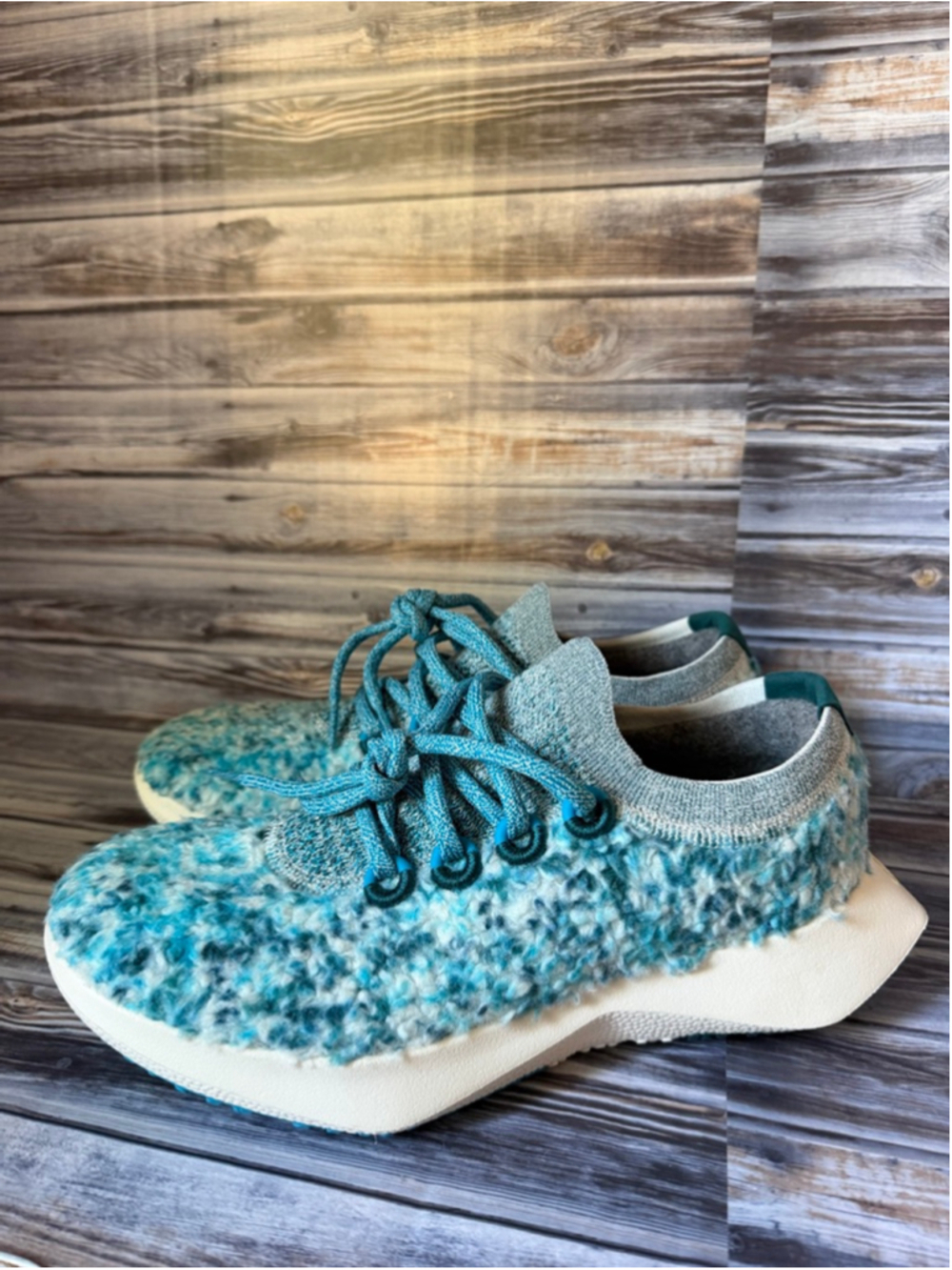 Allbirds Women's Wool Dasher Fluffs teal blue running shoes size 8.5